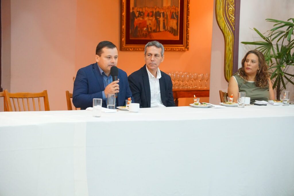 WhatsApp Image 2025-12-18 at 14.17.13